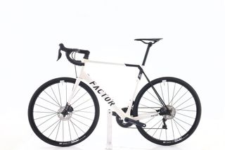 Bicicleta Factor O2 Di2 11V talla 58 Reacondicionada