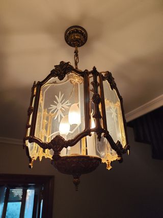 Lámpara de techo estilo farol clásico
