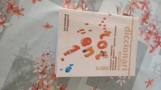 Diccionari multiús