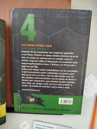 Vanesa, la intrépida: Las Fieras del Fútbol Club 3