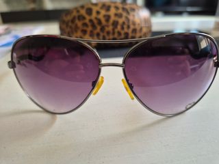 Gafas de sol Guess Aviador Morado