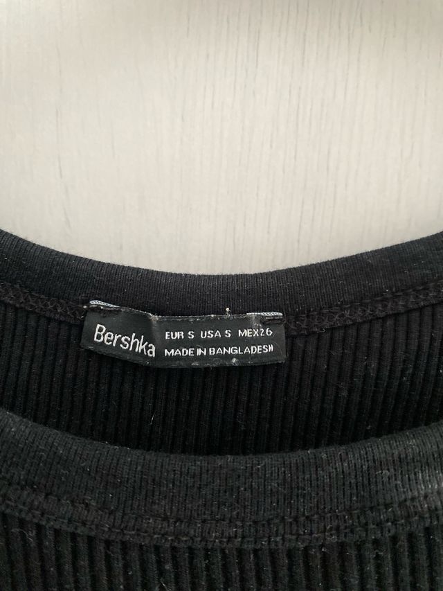 Top Bershka Negro Talla S