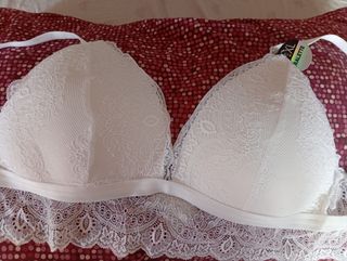 Bralette encaje blanco talla XL