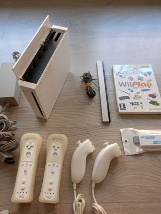 Nintendo Wii Blanca + 2 Mandos + HDMI