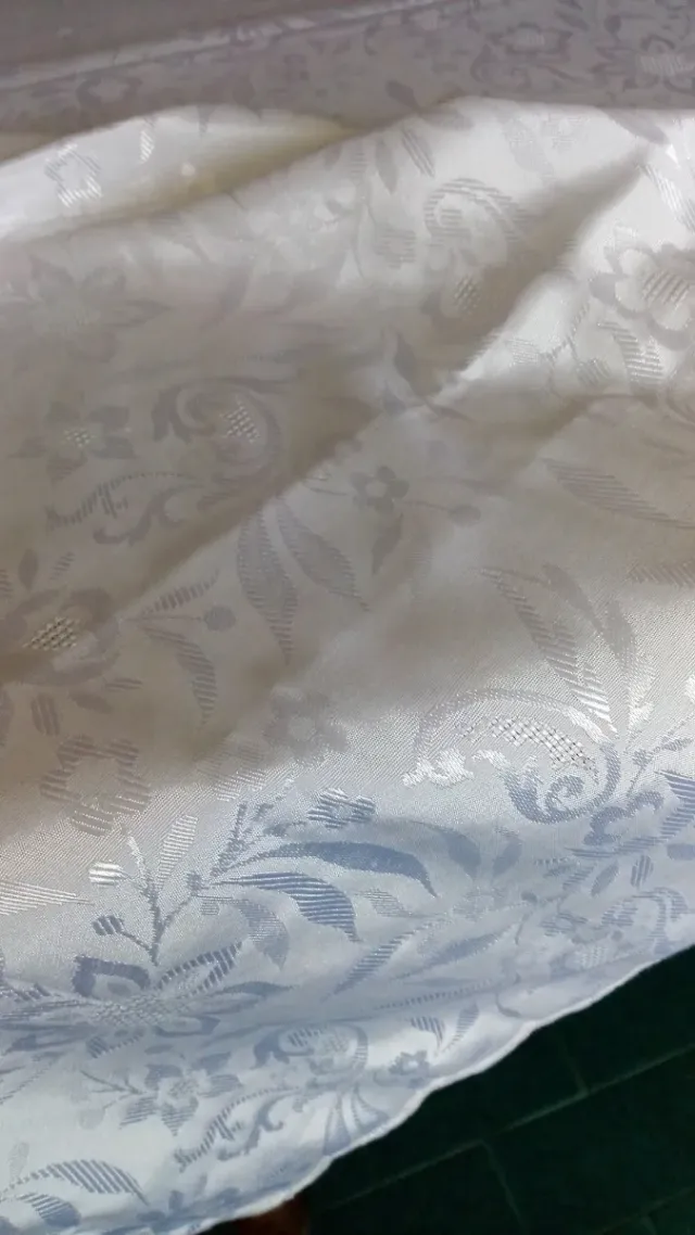 Tovaglia damascata nuova