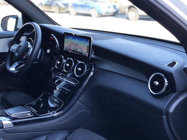 MB GLC 200D 4MATIC AMG LINE.