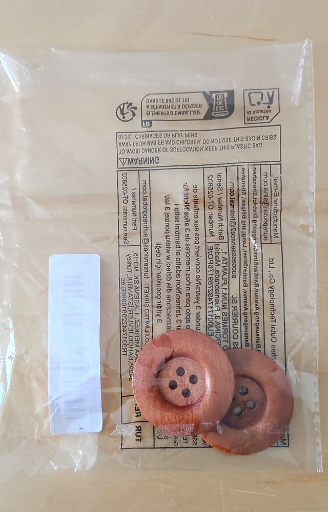 Lote 2 botões madeira grandes novos