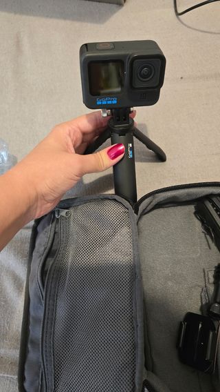 GoPro Hero 10 Black con accesorios