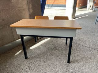 Pupitres Vintage Años 80 (Madera y Metal)