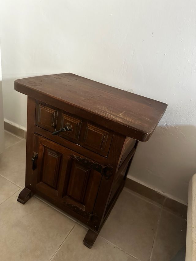 Mesita de noche Castellana madera