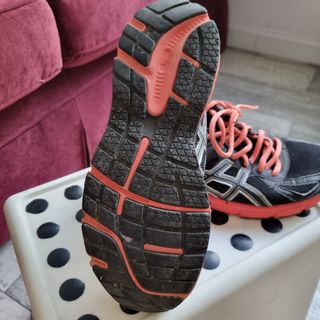 Zapatillas asics 2 pares del mismo modelo