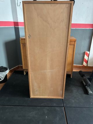 Estantería de madera