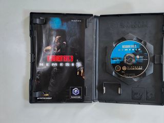 Resident Evil 3 Nemesis GameCube PAL UK completo.