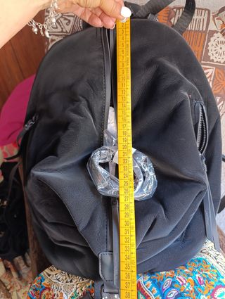 Mochila Desigual negra acolchada