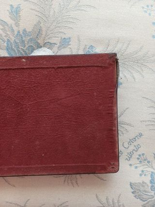 Agenda da tavolo in pelle bordeaux