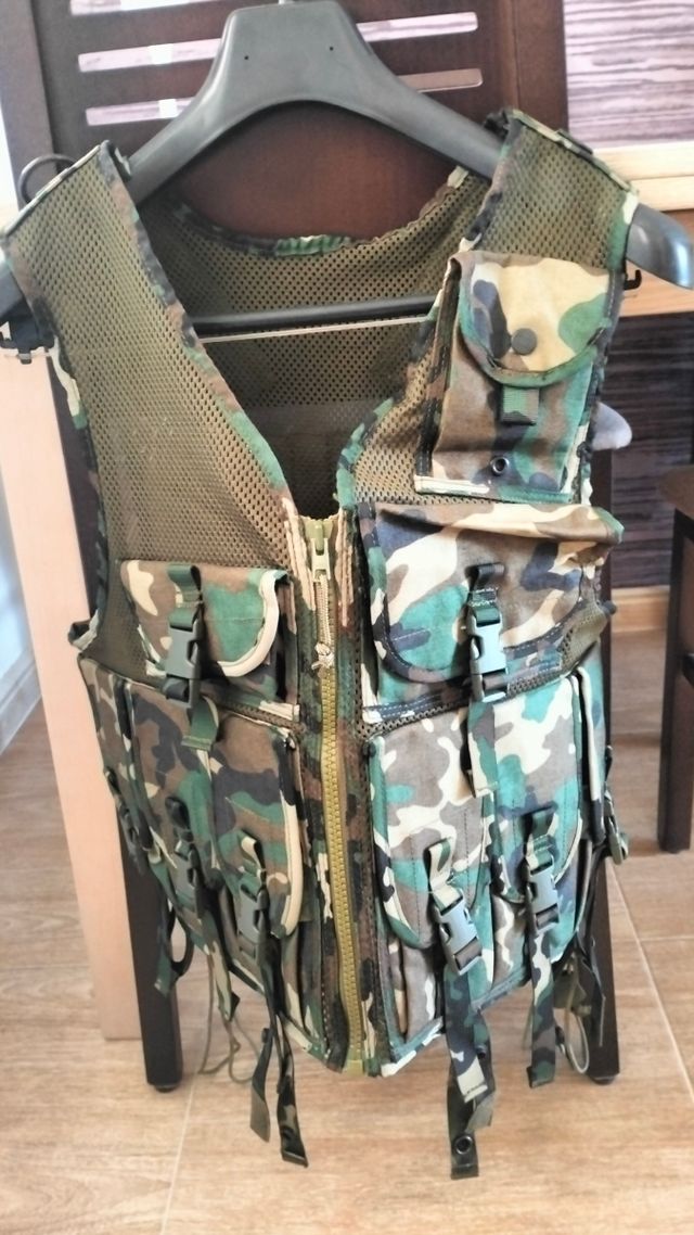 Chaleco táctico Altus camuflaje