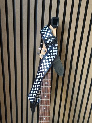 Correa Guitarra + Afinador Digital + 12 Púas
Nuevo