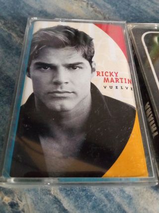 Cinta de cassette Ricky Martin y dos de Triana