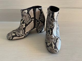 Botines imitación piel serpiente 