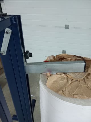 Portabobinas vertical