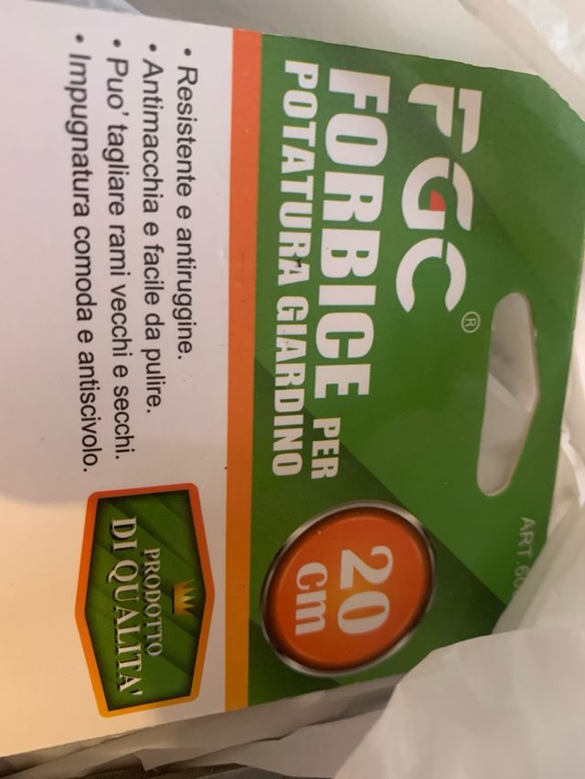 4 Forbici per potatura FGC.