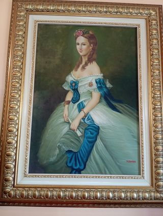 Quadro Dama con Abito Blu e Bianco 