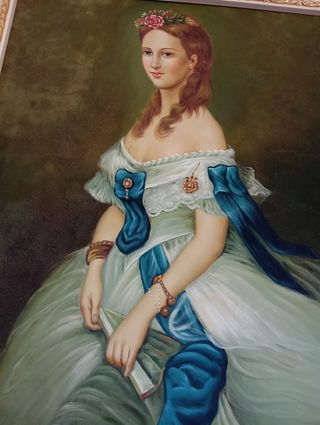 Quadro Dama con Abito Blu e Bianco 