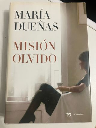 LOTE 12 LIBROS DE AUTORES VARIOS, EN ESPAÑOL