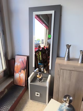 Taquillón de entrada con espejo