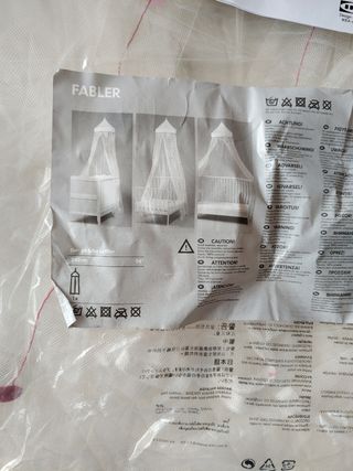 Mosquitera para cuna con banderines