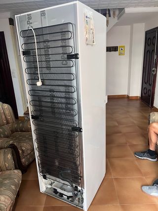 Congelador Balay Vertical NO FROST sin usar