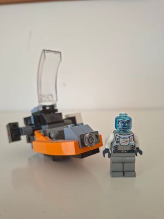 Lego Minifigura y Piezas