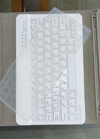 Funda con teclado para iPad 10,5” nueva