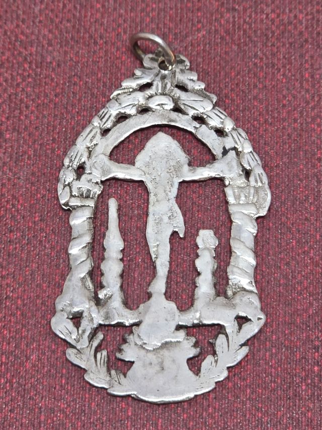 Antigua Medalla Religiosa Plata Calada