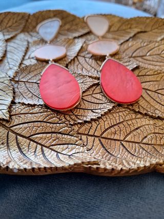 Pendientes Coral y Blanco