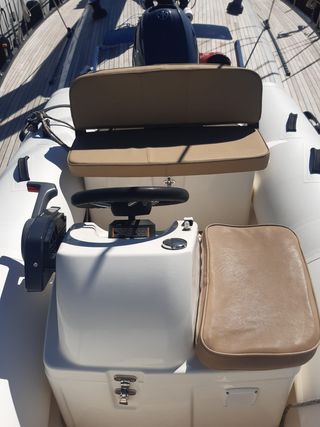 Brig Falcon F300T semirrígida 20CV