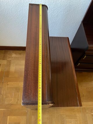 Dos mesitas de noche vintage de madera