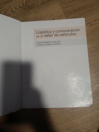 Logística y comunicación en un taller de vehícu...