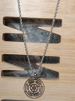 Collar Strophalos Laberinto Hécate