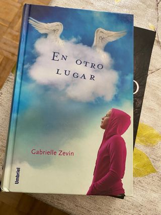Lote 3 libros + 1 de regalo
