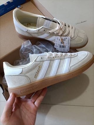 Adidas Spezial Beige/Bianco Taglia 42 nuove