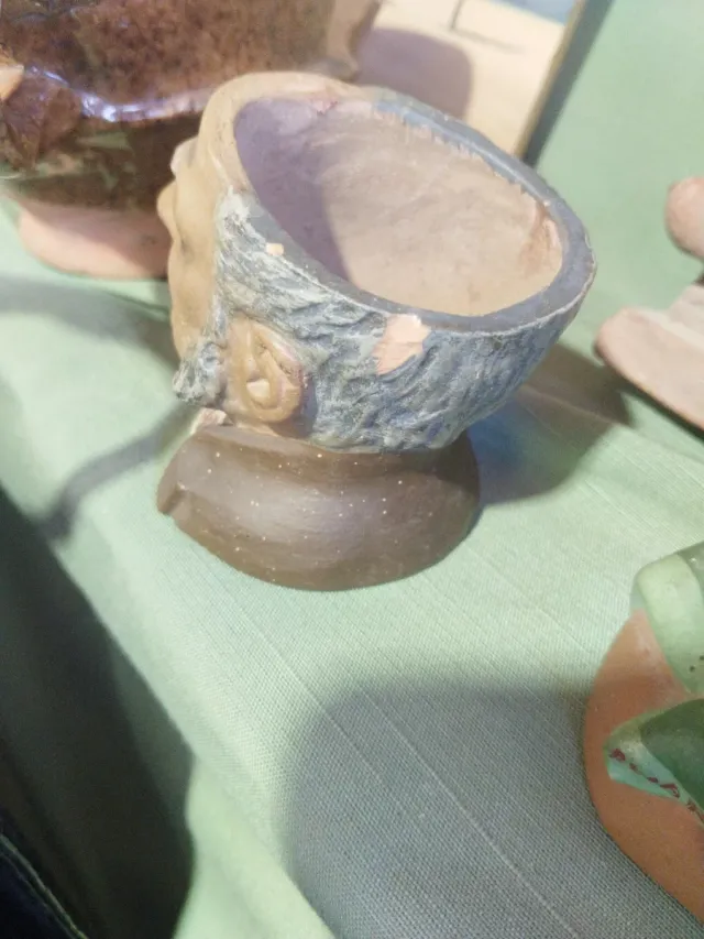 Tabaqueras antigua de cerámica