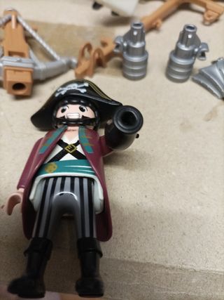 Playmobil Pirata y Aventurero con Accesorios