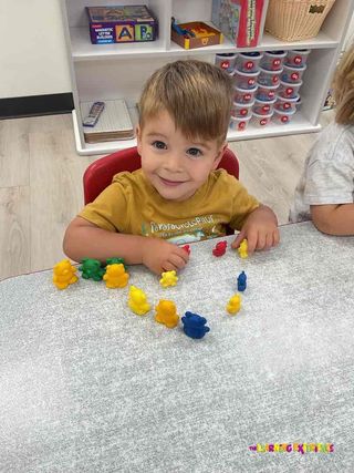 Sillas de cocina de madera y yute