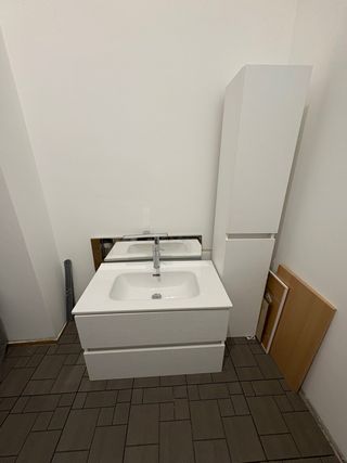 Mobile bagno sospeso bianco