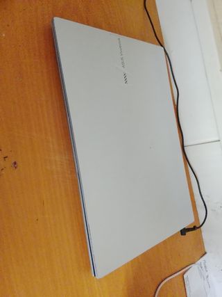Portátil ASUS Vivobook Plata