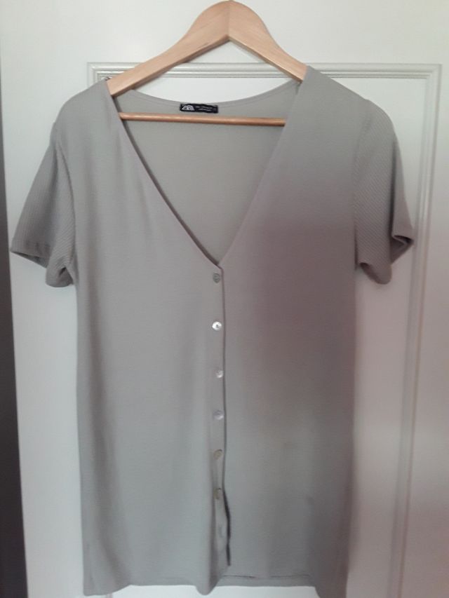 Lote 4 Tops Zara Mujer 1 Blanco, 2 Beige y 1 Negro