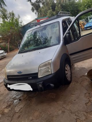 Ford Grand Tourneo Connect 2005