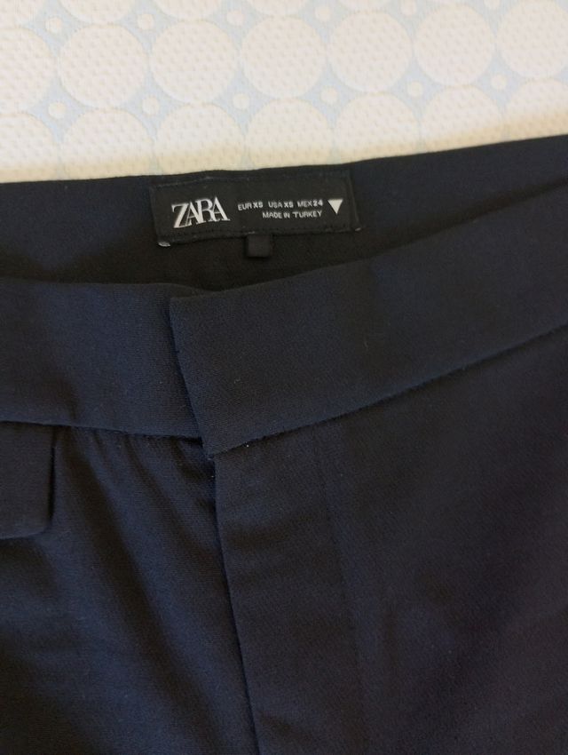Pantalón recto Zara negro