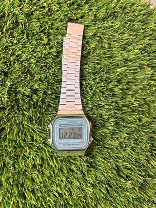 Reloj Casio A-168 Plata